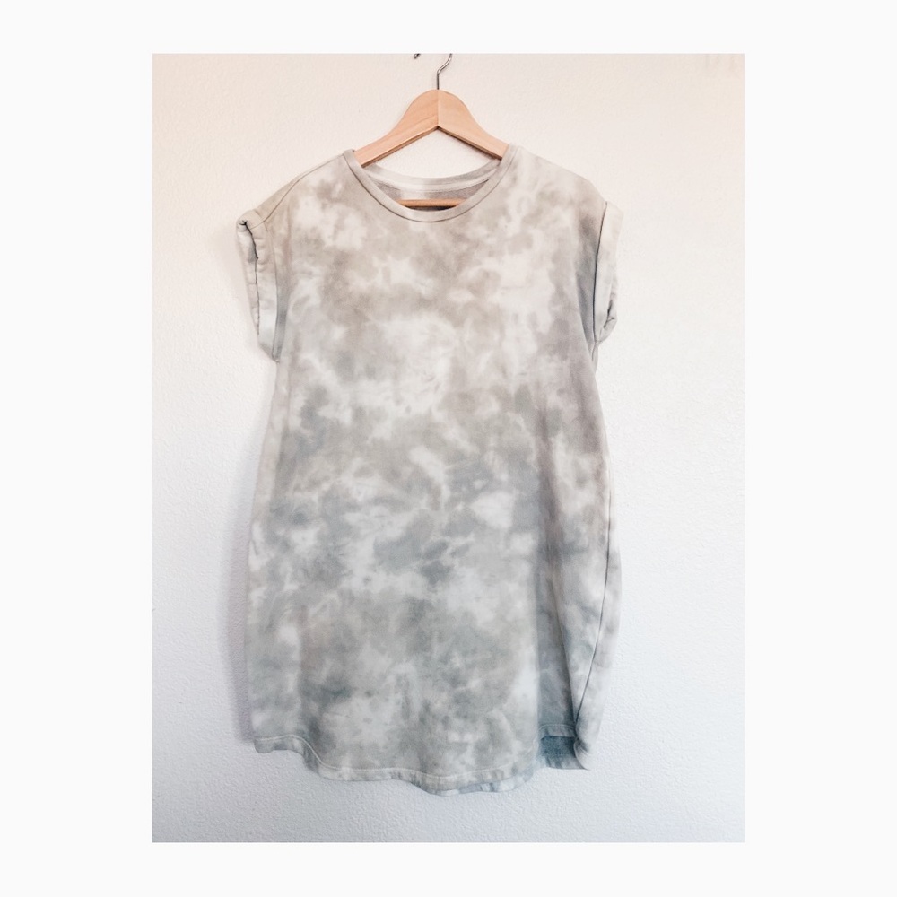 Women’s T-shirt/sweatshirt dress